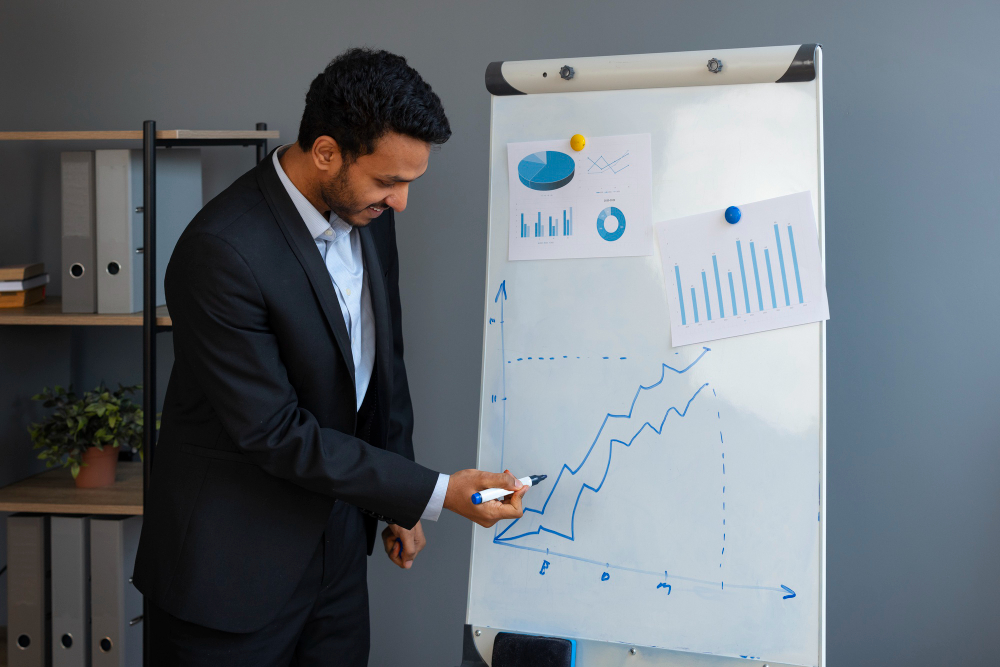 professionals working on growth marketing services in Andheri for business expansion
